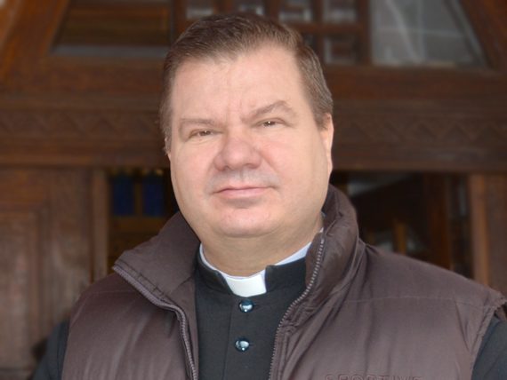 Pr. Petru Husariu