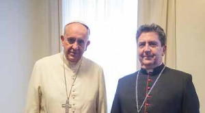 mons Buendia & Papa Francisc_web